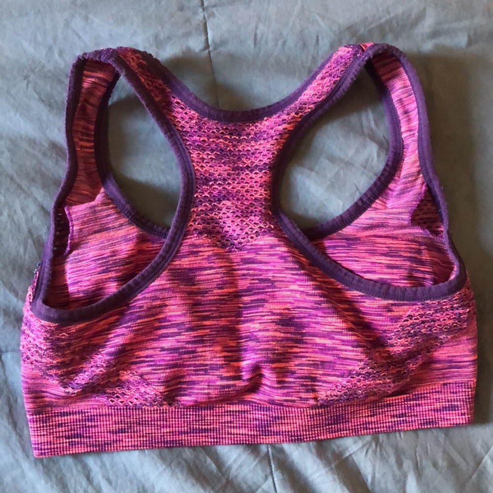Sports bra - Picture 2 of 3